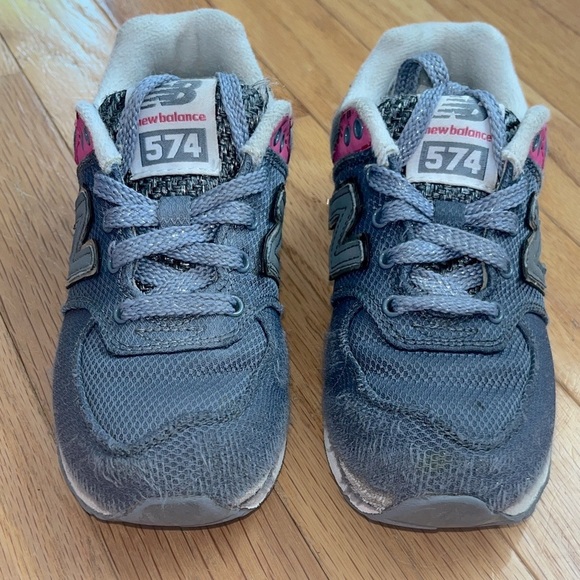 New Balance 574 Kids' Sneakers - Grey and Pink size 12 - Picture 1 of 5